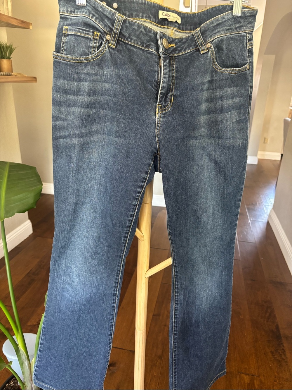 CAbi Jeans Medium Wash Gold Topstitch Straight Leg Jeans Size 10